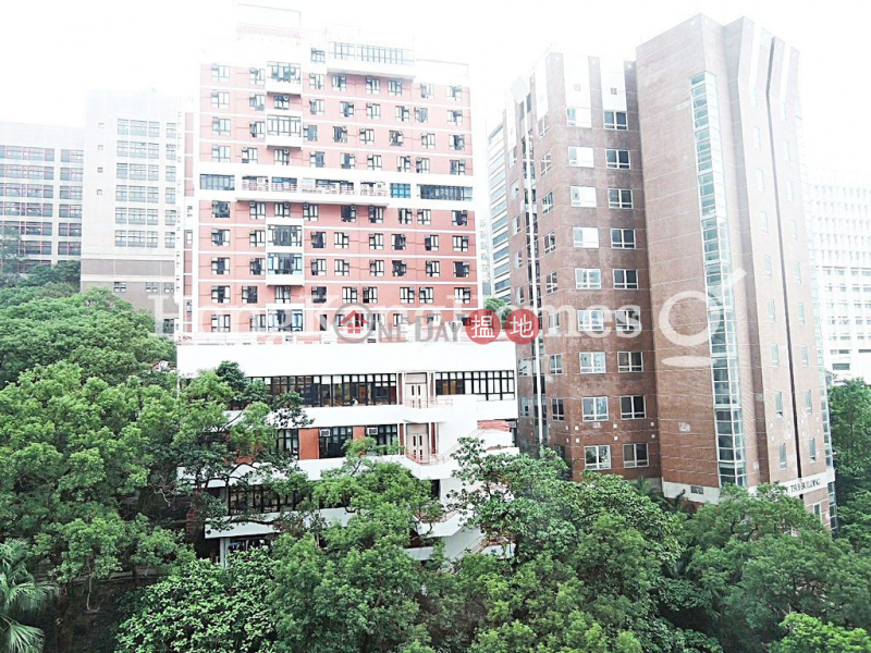 Property Search Hong Kong | OneDay | Residential | Rental Listings | 3 Bedroom Family Unit for Rent at Hing Hon Building