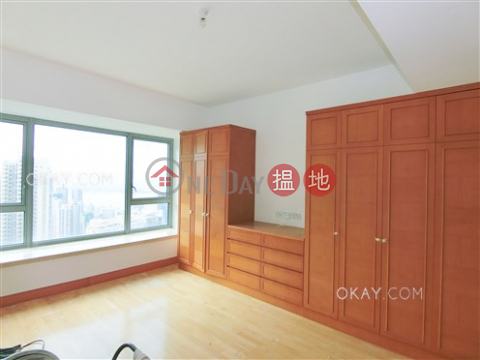 Stylish 3 bedroom on high floor with balcony & parking | Rental|Branksome Crest(Branksome Crest)Rental Listings (OKAY-R45650)_0