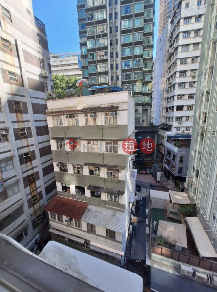 17 MOON STREET | 15-17 Moon Street | Wan Chai District | Hong Kong Rental HK$ 24,000/ month