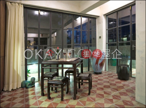 Unique 2 bedroom with terrace & balcony | Rental | 40-42 Circular Pathway 弓絃巷40-42號 _0