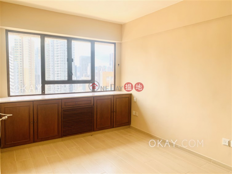 Property Search Hong Kong | OneDay | Residential, Rental Listings | Efficient 3 bedroom in Mid-levels East | Rental