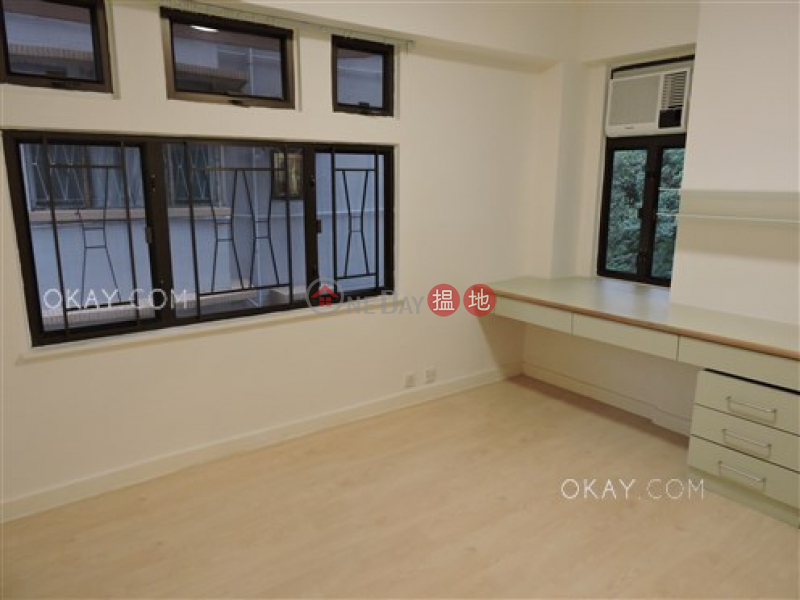 Rare 3 bedroom with balcony & parking | Rental | Moulin Court 玫林別墅 Rental Listings