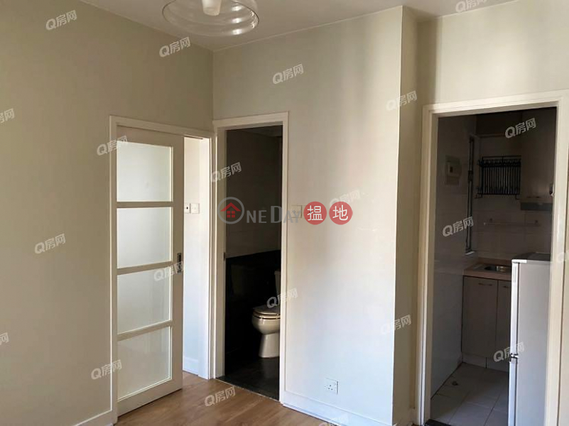 Windsor Court | 1 bedroom Mid Floor Flat for Rent | 6 Castle Road | Western District Hong Kong Rental HK$ 17,500/ month