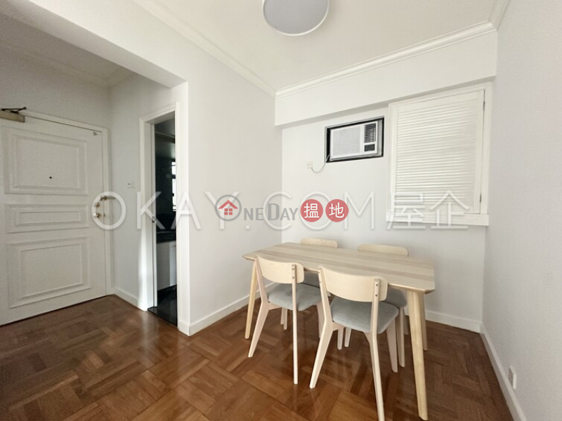 HK$ 25,000/ month | Vantage Park, Western District | Practical 2 bedroom in Mid-levels West | Rental