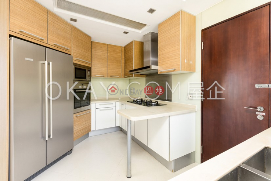 HK$ 90,000/ month, THE HAMPTONS | Kowloon City, Lovely 3 bedroom with harbour views, balcony | Rental