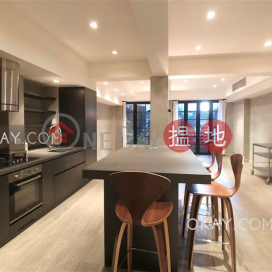Gorgeous 1 bedroom with terrace | For Sale