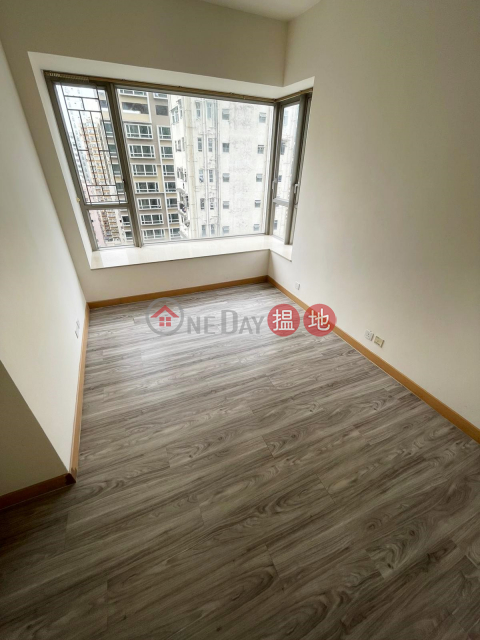 **Highly Recommended**New Renovated w/Open City View, Club Facilities, close to MTR station | Island Crest Tower 1 縉城峰1座 _0