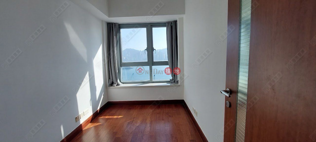 HK$ 33M | The Harbourside Tower 1 Yau Tsim Mong | Three bedrooms, one suite, and one study in The Harbourside