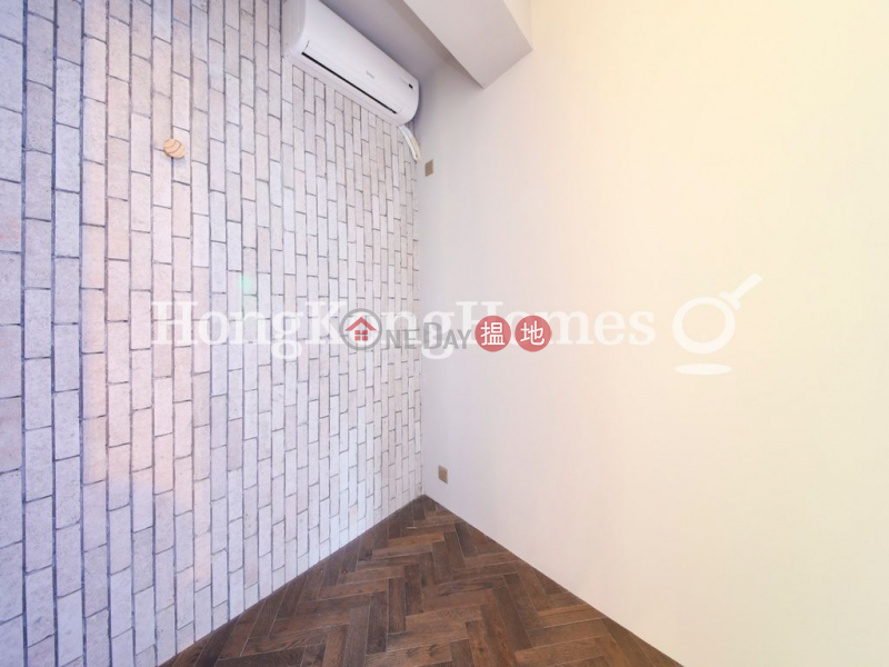 HK$ 21,000/ month Hollywood Building Central District, 2 Bedroom Unit for Rent at Hollywood Building
