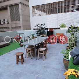 Nicely kept 2 bedroom on high floor with rooftop | For Sale