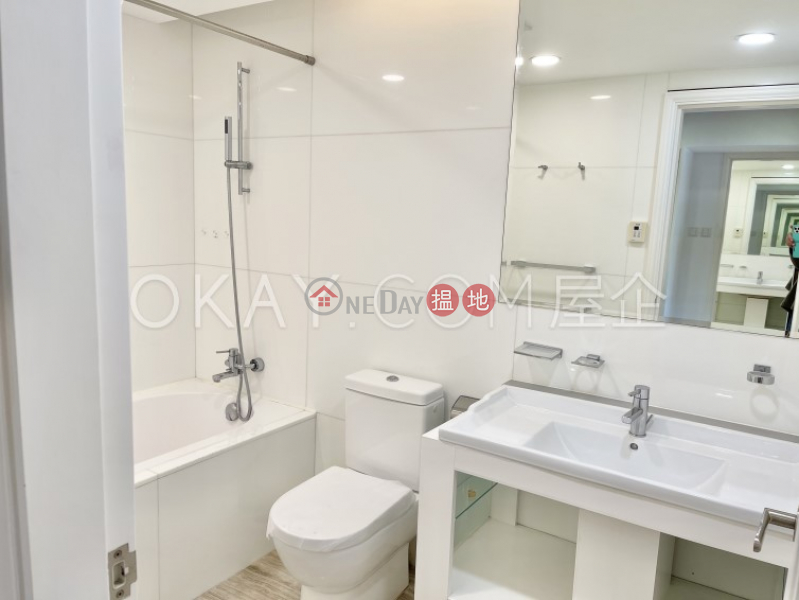 Exquisite house with parking | For Sale, Las Pinadas 松濤苑 Sales Listings | Sai Kung (OKAY-S285888)