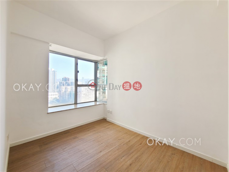 Popular 3 bedroom in Kowloon Station | Rental | The Waterfront Phase 2 Tower 7 漾日居2期7座 Rental Listings