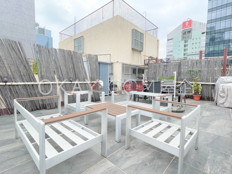 HK$ 8.38M Hay Wah Building BlockA, Wan Chai District Charming 1 bedroom on high floor with rooftop | For Sale