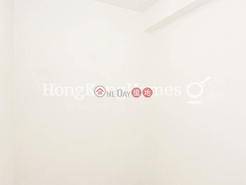 Property Search Hong Kong | OneDay | Residential Rental Listings, 3 Bedroom Family Unit for Rent at Block 4 Phoenix Court