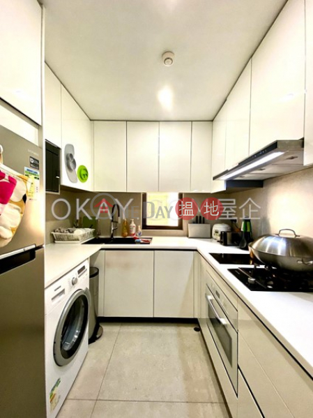 Efficient 2 bedroom with parking | For Sale | Block B Viking Villas 威景臺 B座 Sales Listings