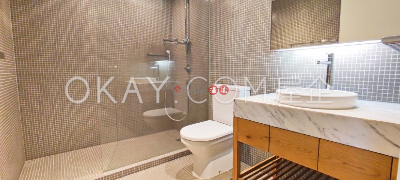 Unique 1 bedroom in Wong Chuk Hang | For Sale 4 Heung Yip Road | Southern District | Hong Kong Sales, HK$ 40M