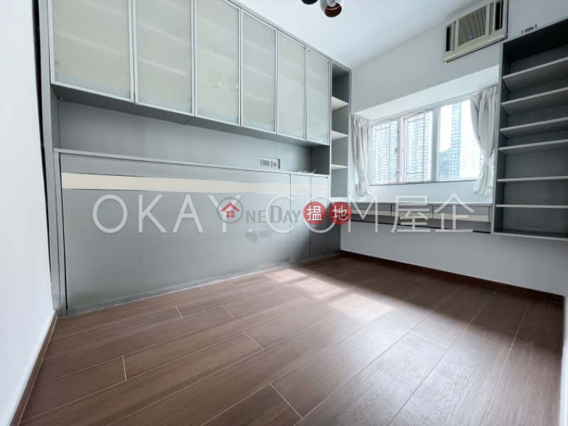 Charming 3 bedroom with parking | Rental, Grand Deco Tower 帝后臺 Rental Listings | Wan Chai District (OKAY-R56002)