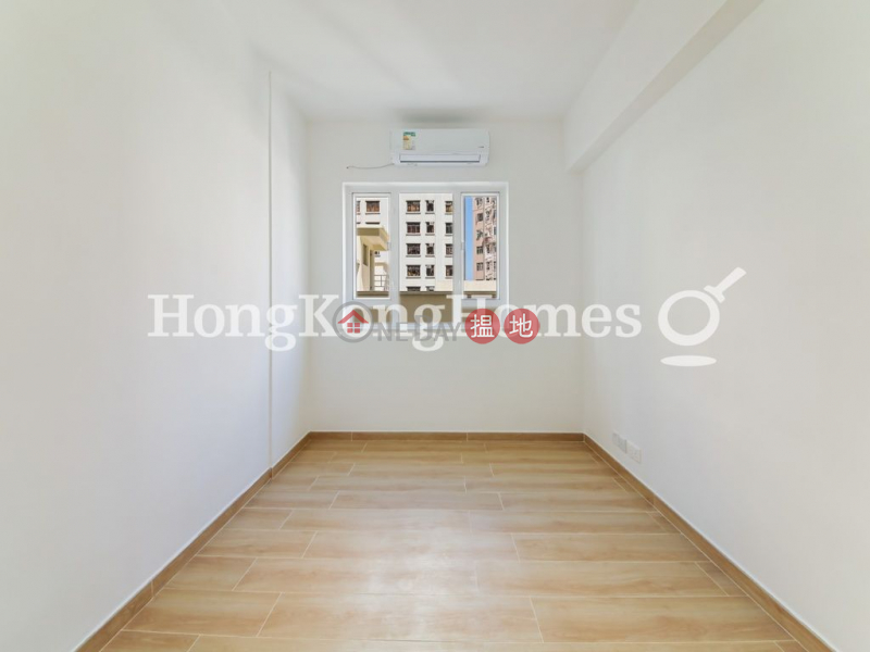 3 Bedroom Family Unit for Rent at Carol Mansion | 36-42 Lyttelton Road | Western District Hong Kong | Rental HK$ 36,000/ month