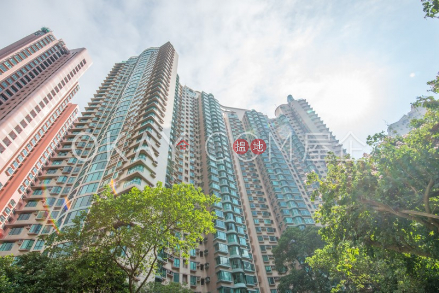 Lovely 2 bedroom on high floor | Rental, Hillsborough Court 曉峰閣 Rental Listings | Central District (OKAY-R9618)