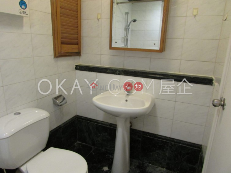 HK$ 25,000/ month | Island Place | Eastern District Tasteful 2 bedroom on high floor | Rental