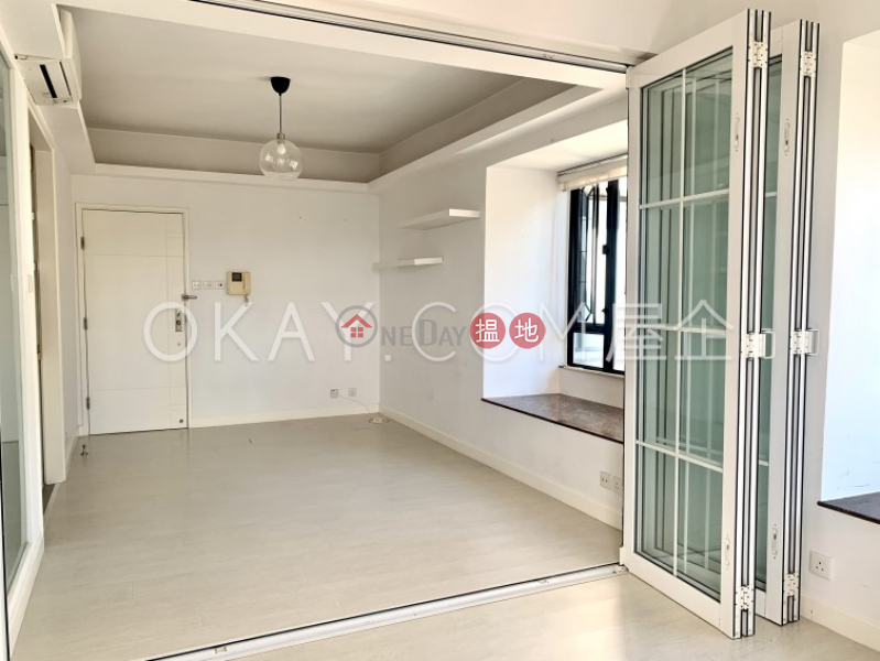 Tasteful penthouse with sea views & rooftop | For Sale | Ying Piu Mansion 應彪大廈 Sales Listings