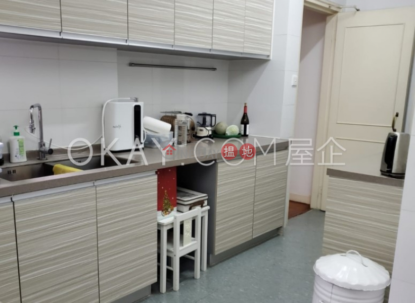 HK$ 79,000/ month | Panorama | Western District Efficient 3 bedroom with balcony & parking | Rental