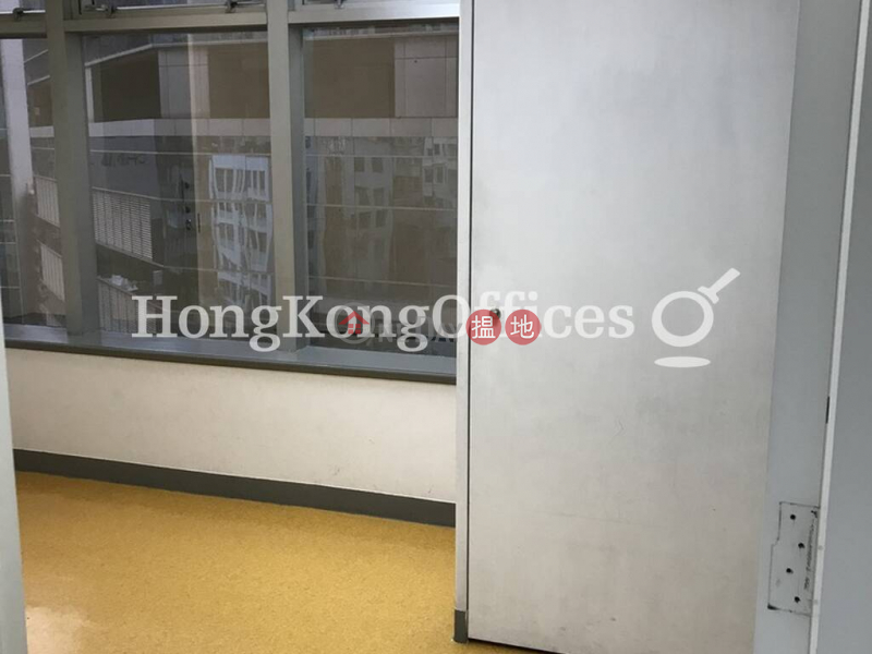 HK$ 42,930/ month Universal Trade Centre | Central District Office Unit for Rent at Universal Trade Centre