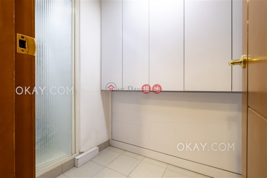 Gorgeous 3 bedroom in Kowloon Station | For Sale | The Arch Sky Tower (Tower 1) 凱旋門摩天閣(1座) Sales Listings