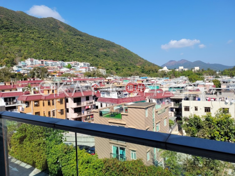 Property Search Hong Kong | OneDay | Residential Sales Listings | Stylish 4 bedroom on high floor with rooftop & terrace | For Sale