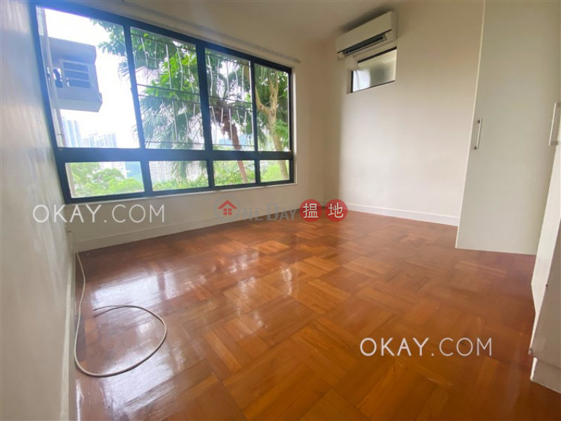 HK$ 39,000/ month | Laurna Villa | Sha Tin, Unique 3 bedroom with balcony & parking | Rental