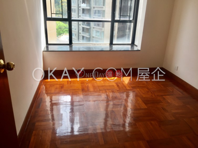 Nicely kept 3 bedroom in Mid-levels West | Rental | The Grand Panorama 嘉兆臺 Rental Listings