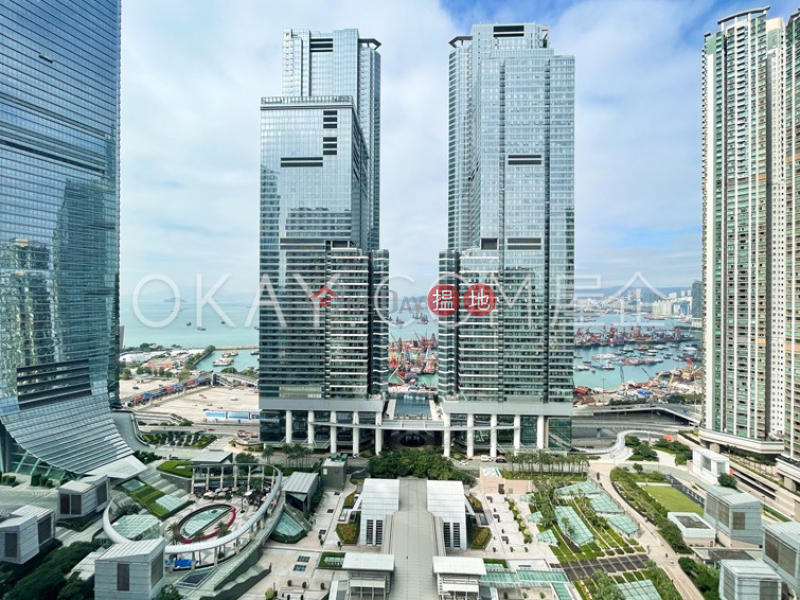 Property Search Hong Kong | OneDay | Residential | Sales Listings | Unique 4 bedroom on high floor with sea views & terrace | For Sale