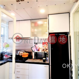 Cozy 2 bedroom on high floor with sea views & balcony | Rental | The Merton 泓都 _0