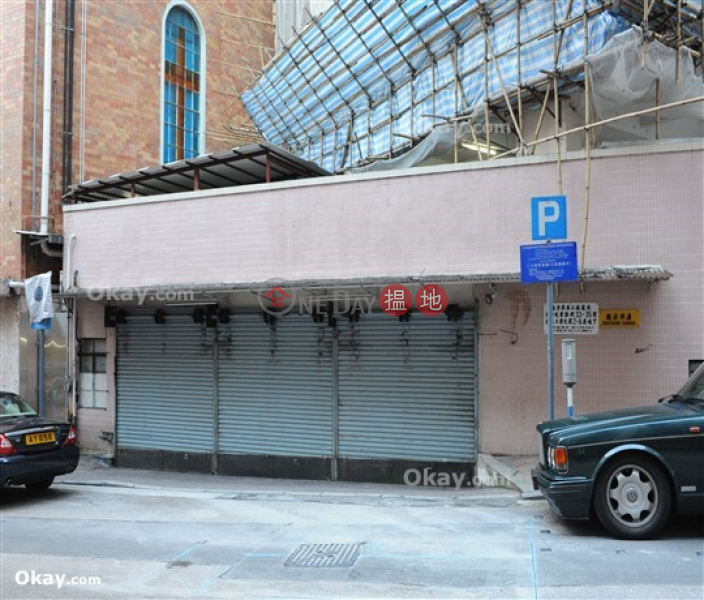 Property Search Hong Kong | OneDay | Residential Rental Listings Stylish 2 bedroom on high floor with rooftop & parking | Rental