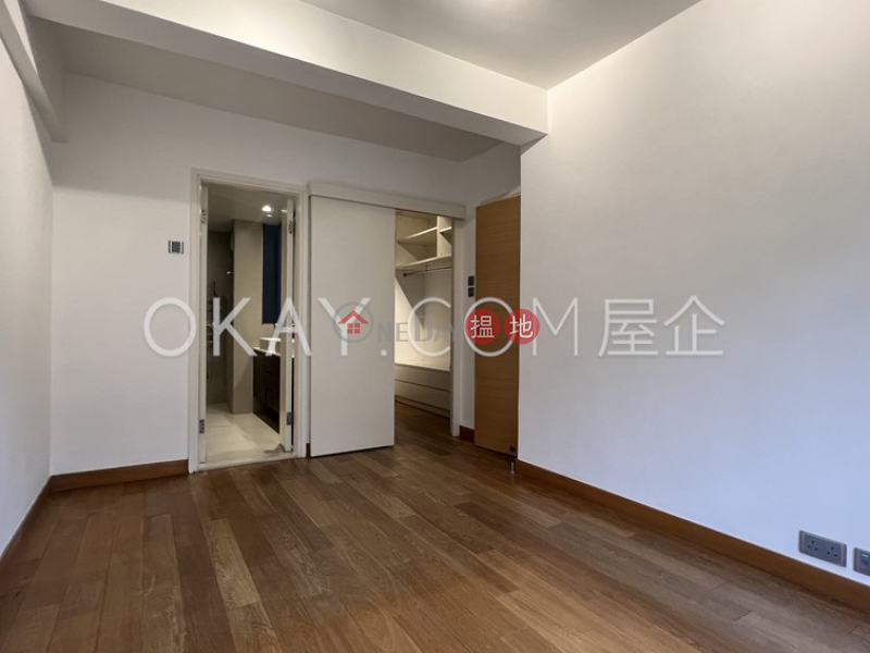 HK$ 18M Block A Grandview Tower Eastern District Efficient 2 bedroom on high floor with parking | For Sale