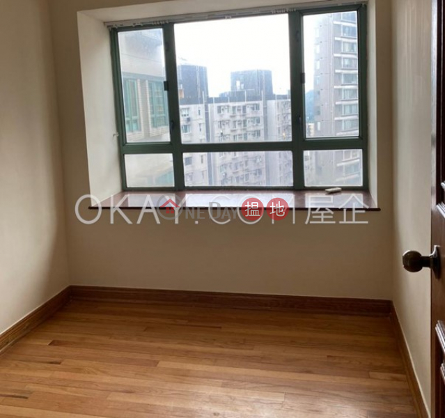 Tasteful 3 bedroom in Mid-levels West | Rental | Goldwin Heights 高雲臺 Rental Listings