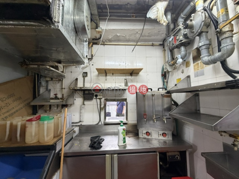 HK$ 46,000/ month Block 6 Tsui Ning Garden Tuen Mun, Commercial area, convenient near LRT for rent