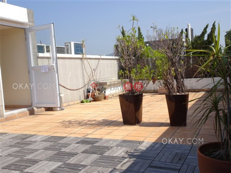 HK$ 60,000/ month Hilldon, Sai Kung Rare house with rooftop, terrace | Rental
