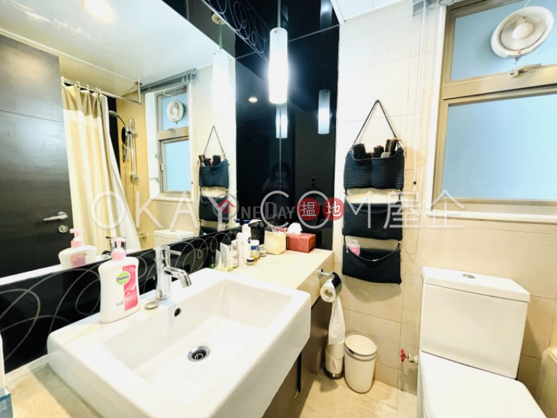 Tasteful 2 bedroom with balcony | For Sale | Centre Place 匯賢居 Sales Listings