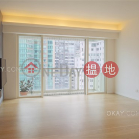 Unique 3 bedroom on high floor with balcony | For Sale | Centrestage 聚賢居 _0