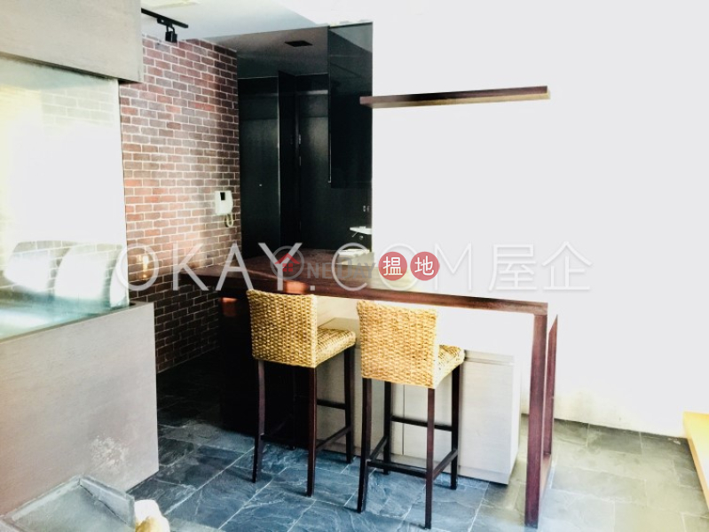 2房1廁,露台嘉薈軒出售單位|灣仔區嘉薈軒(J Residence)出售樓盤 (OKAY-S86001)