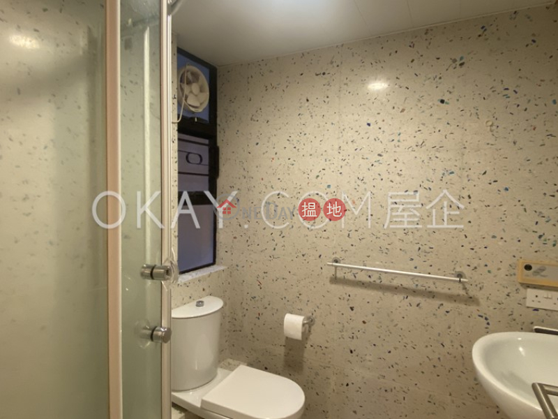 HK$ 39,000/ month, Ronsdale Garden | Wan Chai District Nicely kept 3 bed on high floor with balcony & parking | Rental