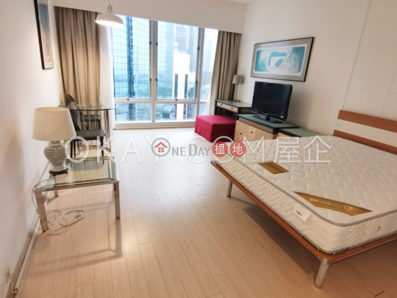 HK$ 9.9M Convention Plaza Apartments | Wan Chai District Cozy studio on high floor with sea views | For Sale
