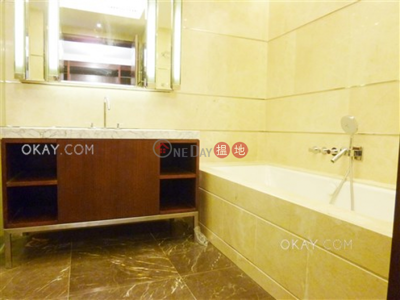 HK$ 160,000/ month, Strawberry Hill Central District Beautiful house with balcony & parking | Rental
