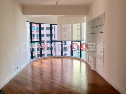Stylish 2 bedroom with parking | Rental, Hillsborough Court 曉峰閣 | Central District (OKAY-R18782)_0