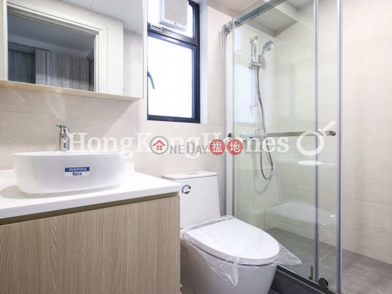 HK$ 60,000/ month 62B Robinson Road, Western District 3 Bedroom Family Unit for Rent at 62B Robinson Road