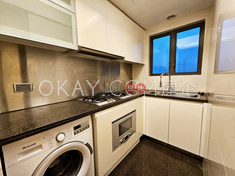 HK$ 28,000/ month The Sail At Victoria, Western District, Unique 2 bedroom on high floor with sea views & balcony | Rental