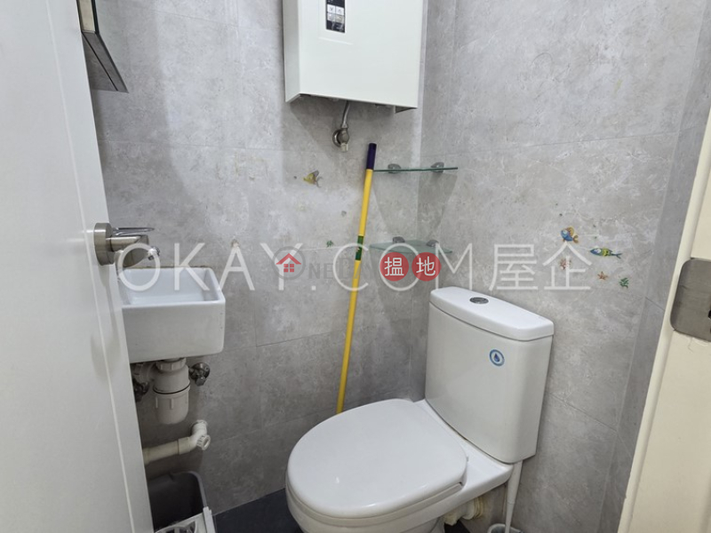 HK$ 7.5M | Carble Garden | Garble Garden Western District Unique 3 bedroom in Mid-levels West | For Sale