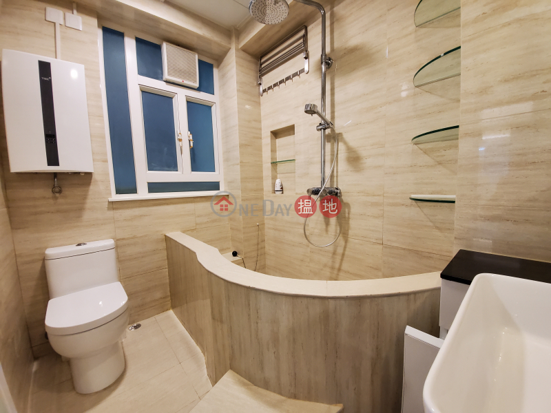 Wanchai, Newly renovated, residential/business, 2 rooms, 2 bathrooms, open kitchen 357-359 Hennessy Road | Wan Chai District | Hong Kong | Rental, HK$ 30,000/ month