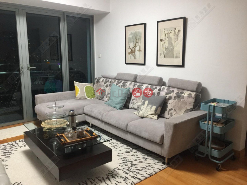 HK$ 28M The Harbourside Tower 3 Yau Tsim Mong | Two bedrooms, one suite, and one study in The Harbourside
